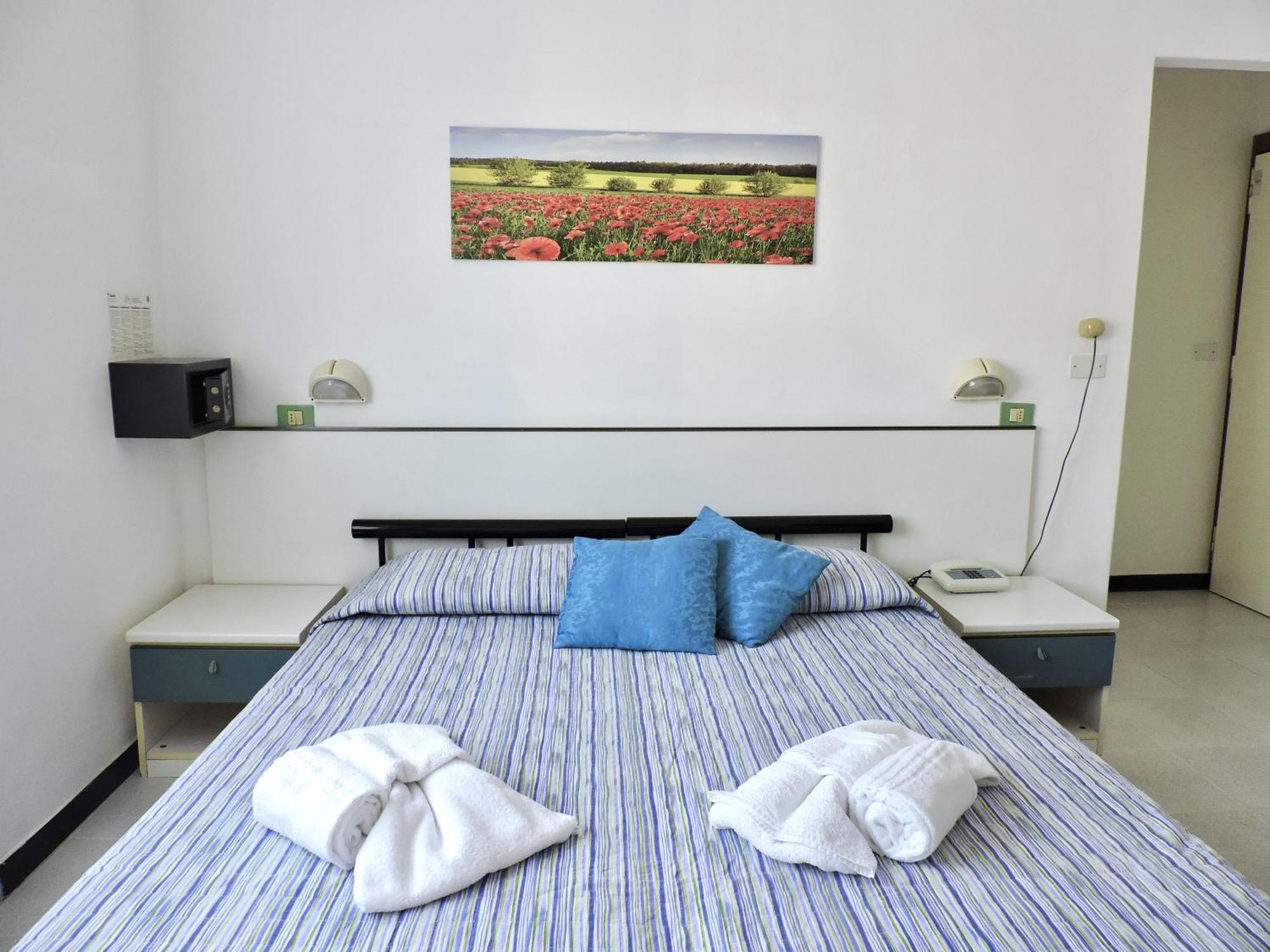 Hotel Villa Chiara Финале Лигуре Екстериор снимка