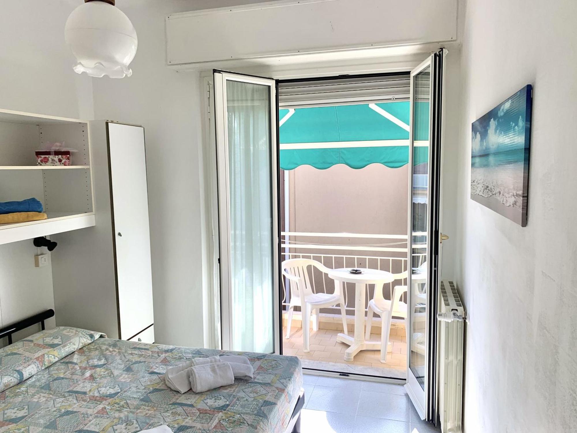 Hotel Villa Chiara Финале Лигуре Екстериор снимка